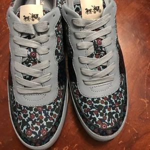 Brand new coach shoes